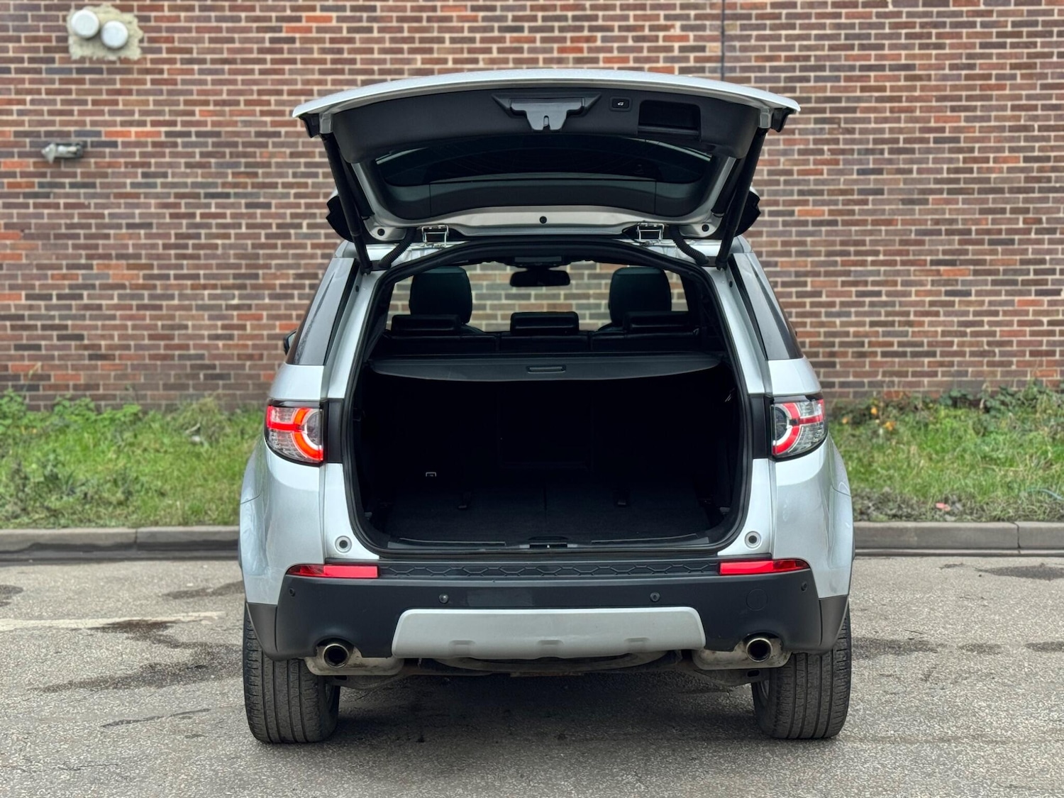 Used Land Rover Discovery Sport 2017 for sale - 77074496: Photo 18