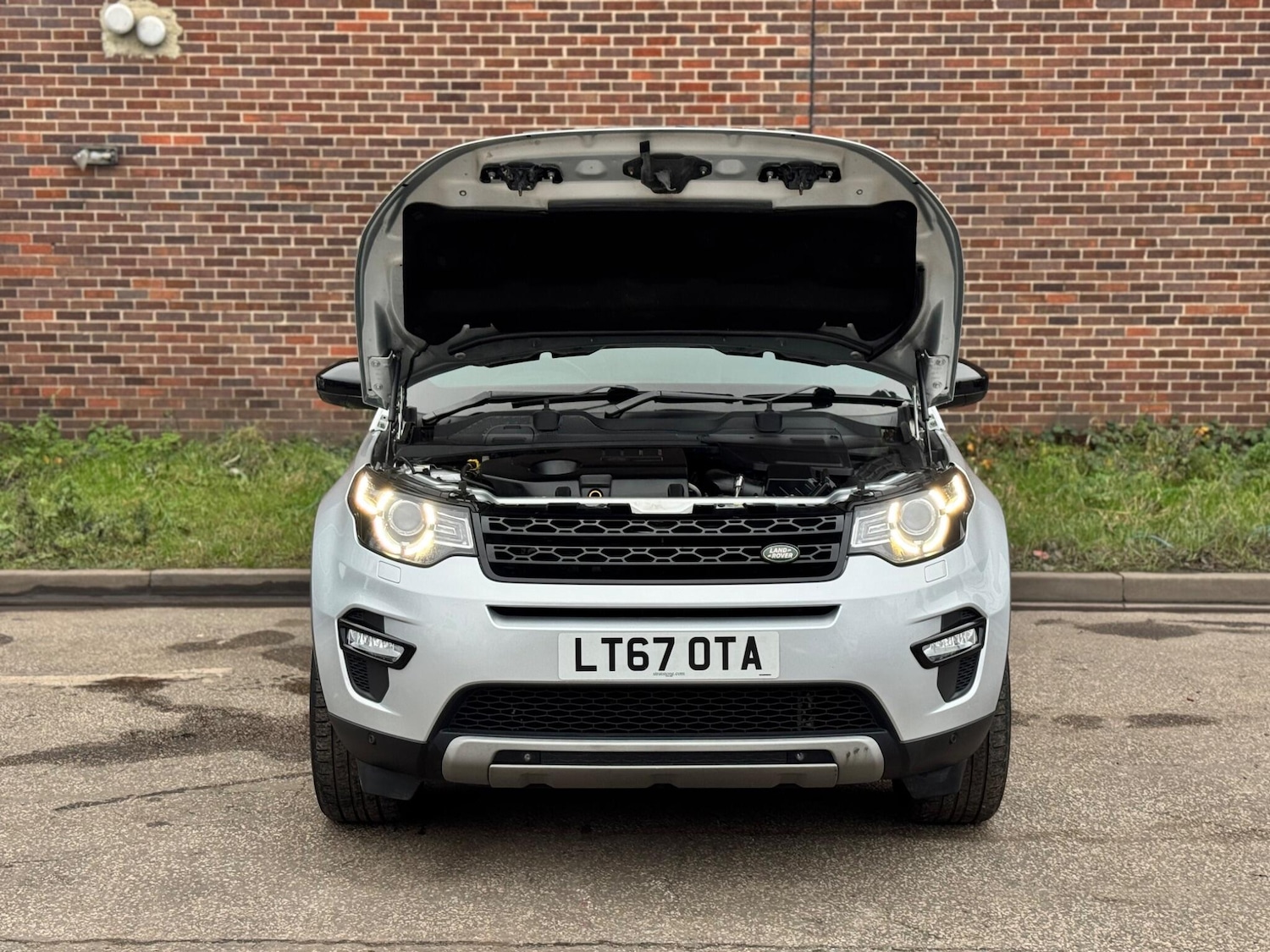 Used Land Rover Discovery Sport 2017 for sale - 77074496: Photo 21