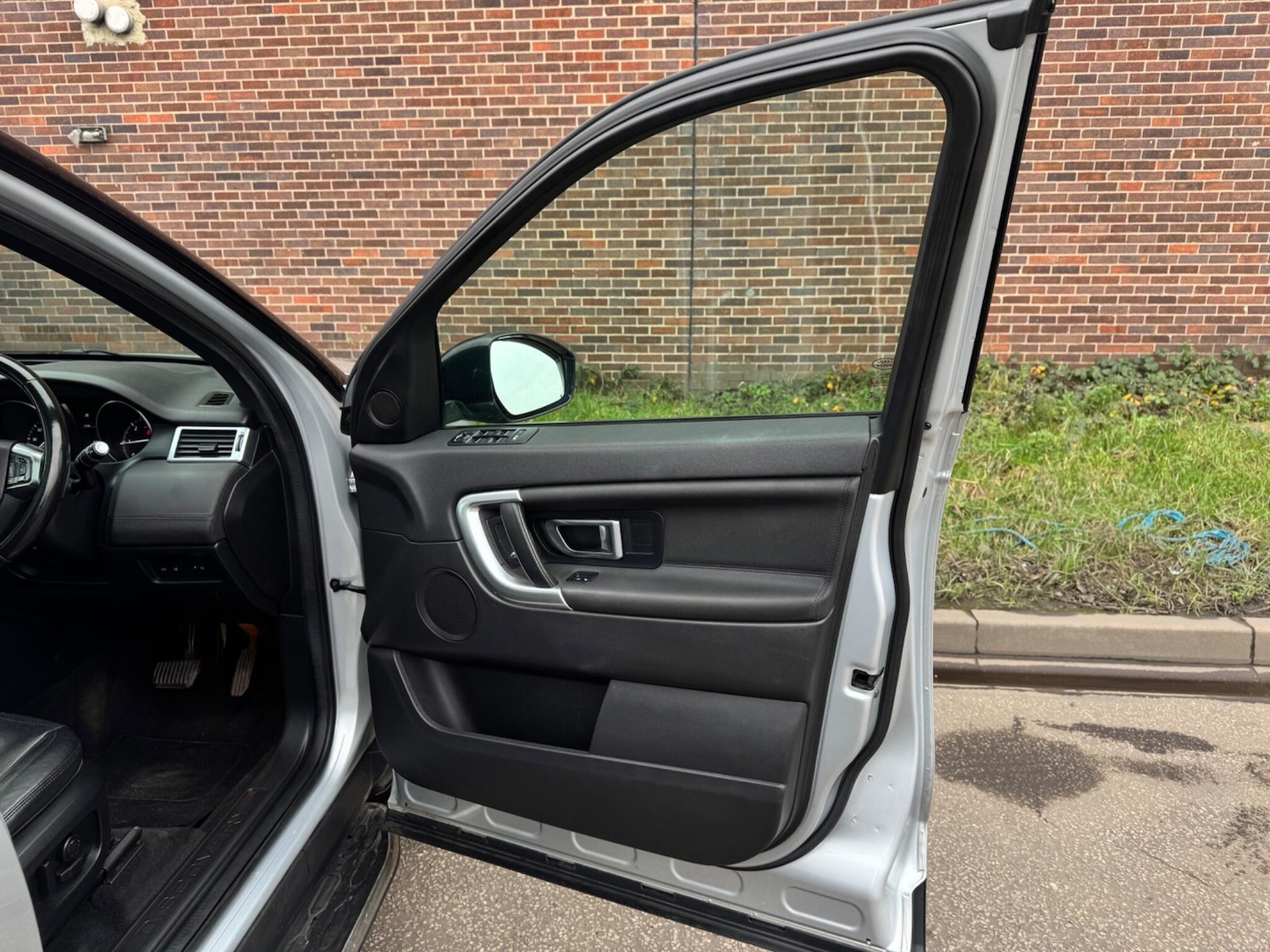 Used Land Rover Discovery Sport 2017 for sale - 77074496: Photo 44