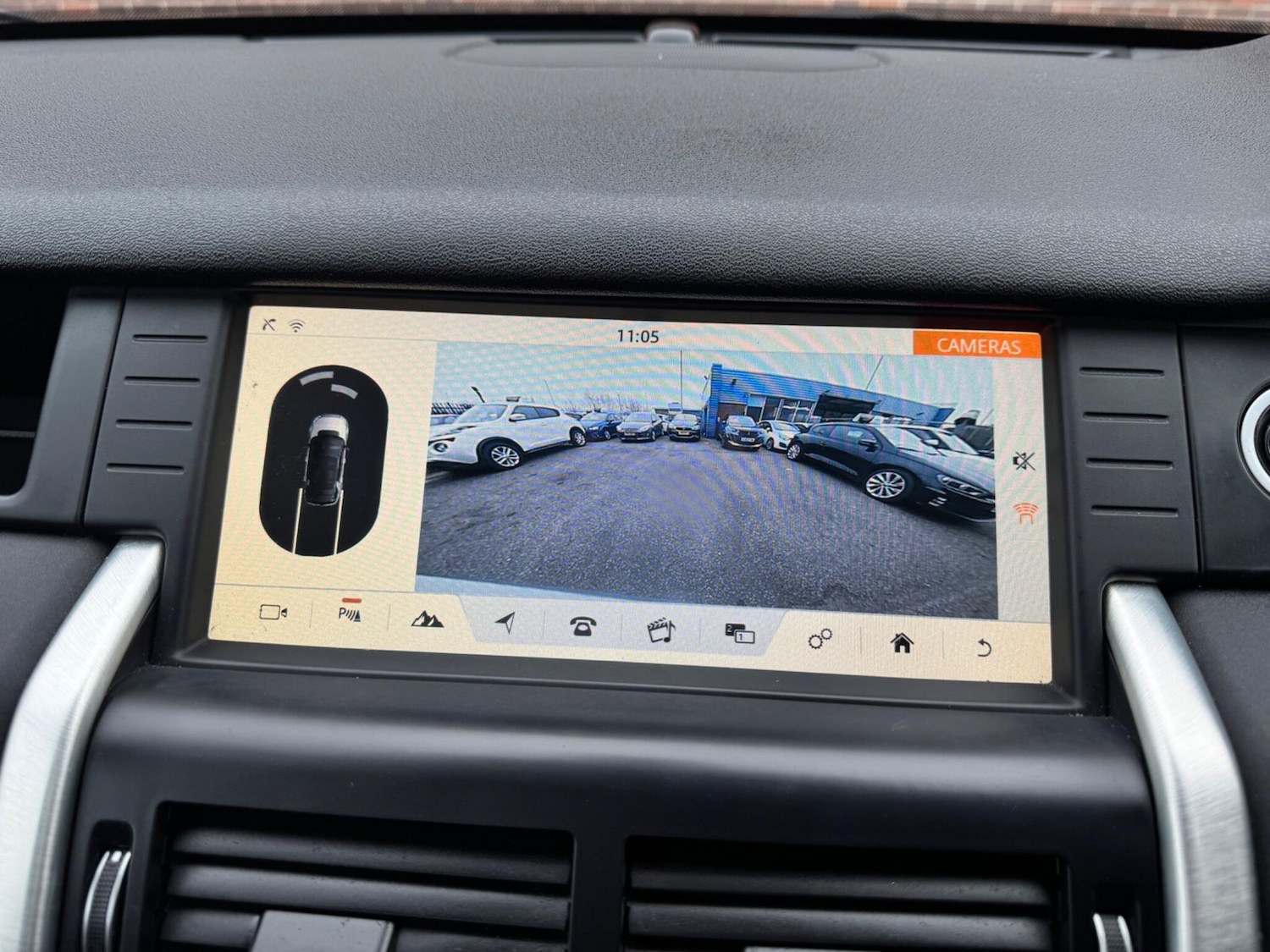 Used Land Rover Discovery Sport 2017 for sale - 77074496: Photo 47