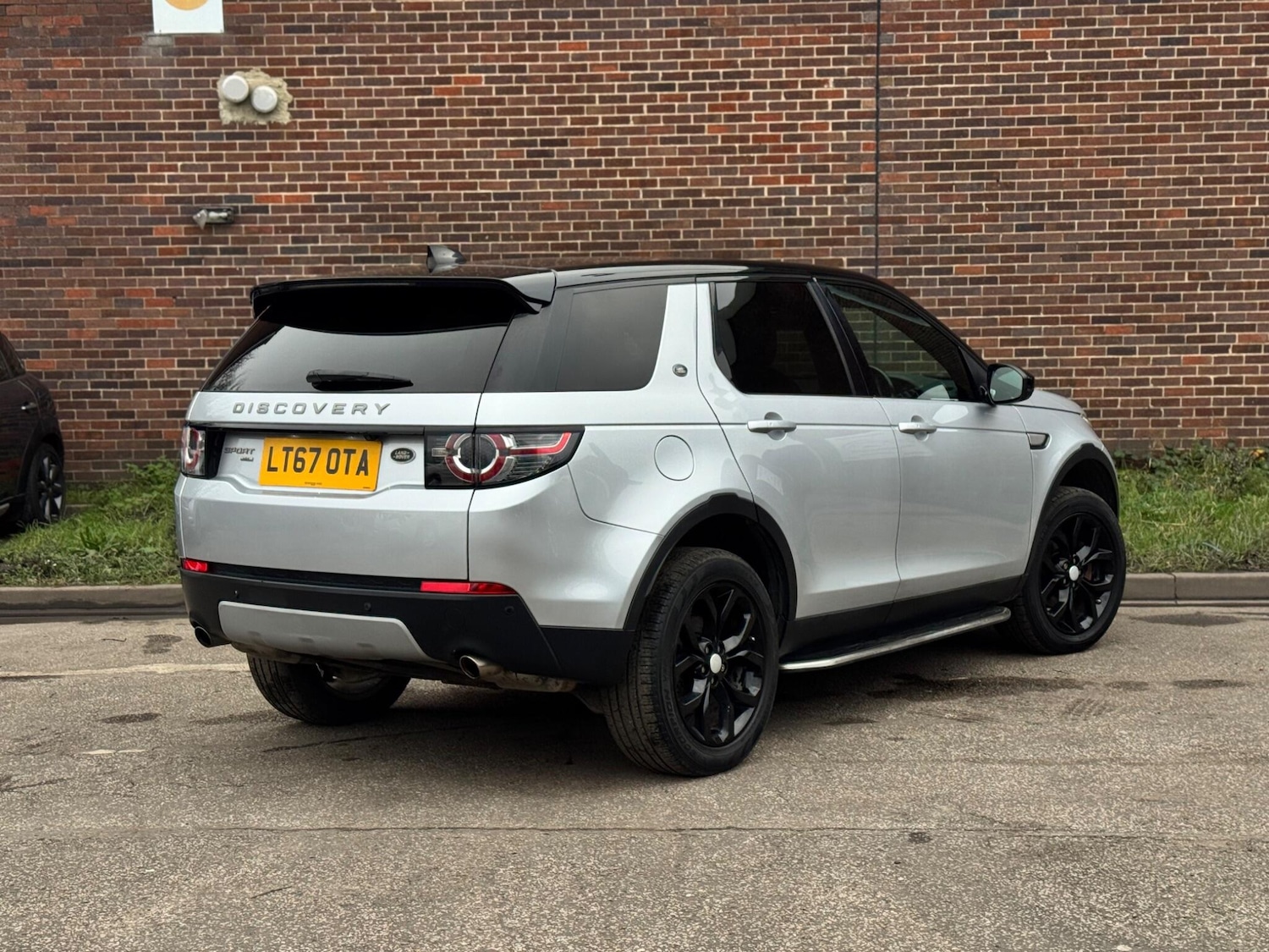 Used Land Rover Discovery Sport 2017 for sale - 77074496: Photo 5
