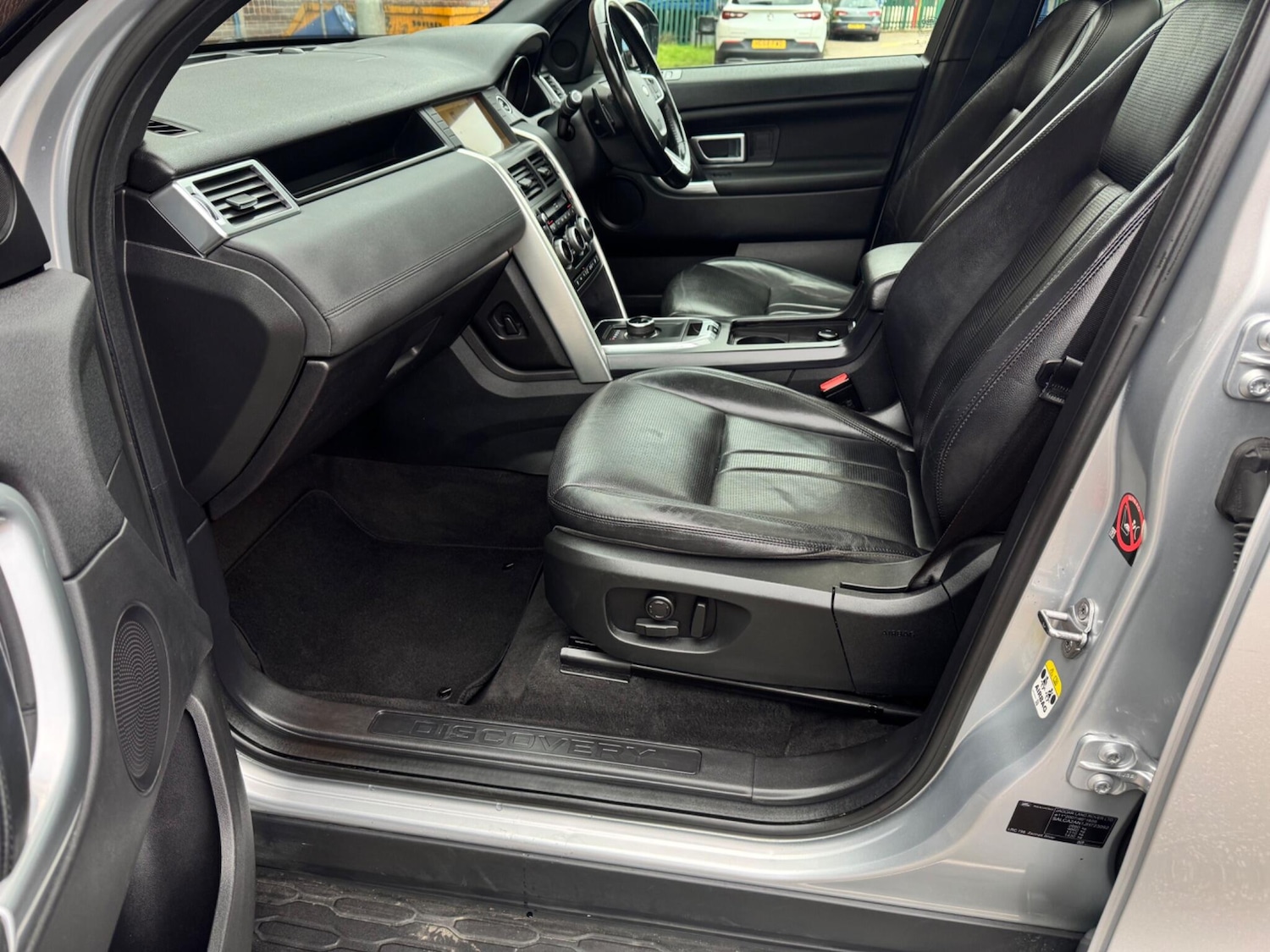 Used Land Rover Discovery Sport 2017 for sale - 77074496: Photo 54