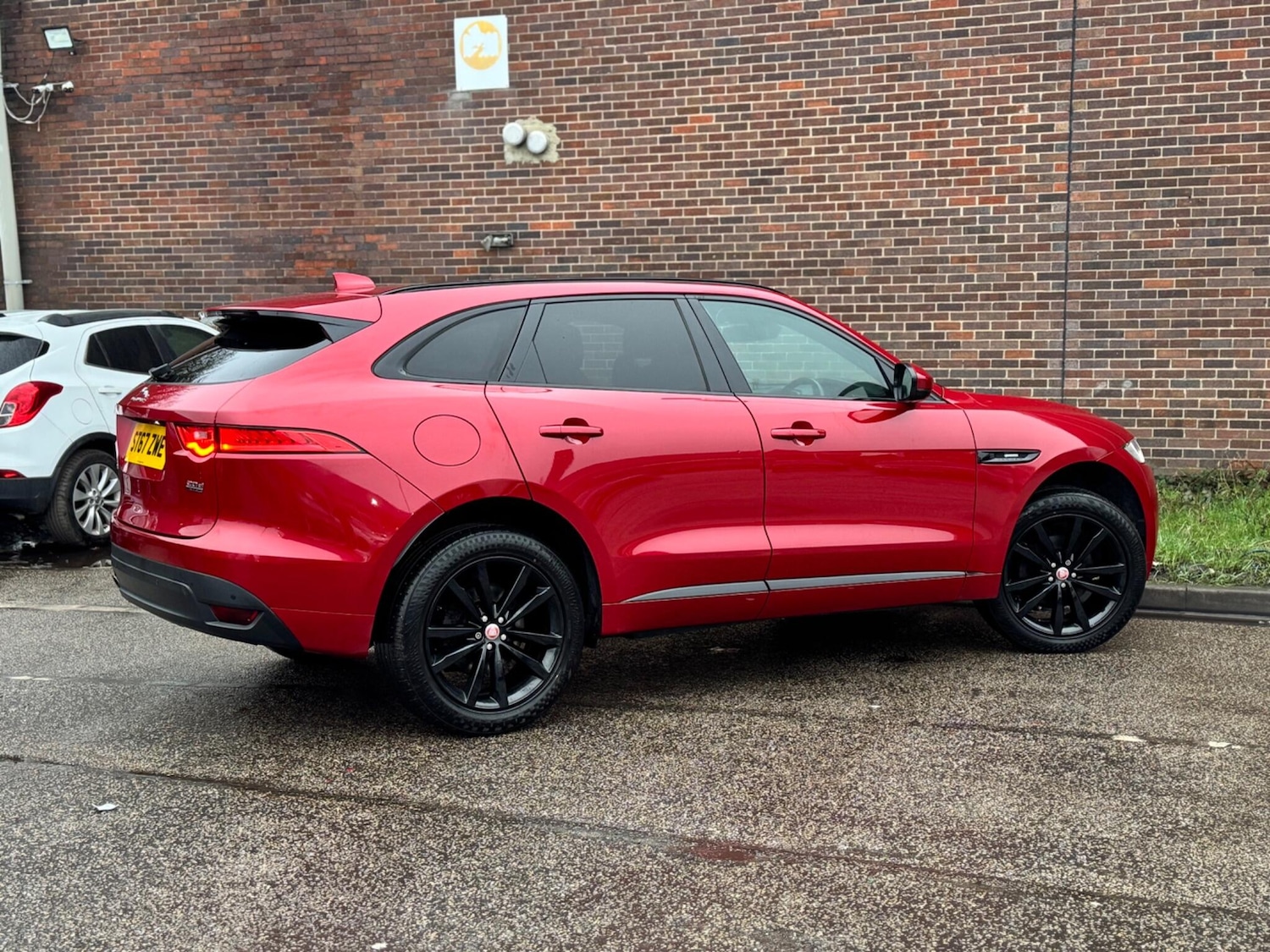 Used Jaguar F-Pace 2017 for sale - 77574466: Photo 12