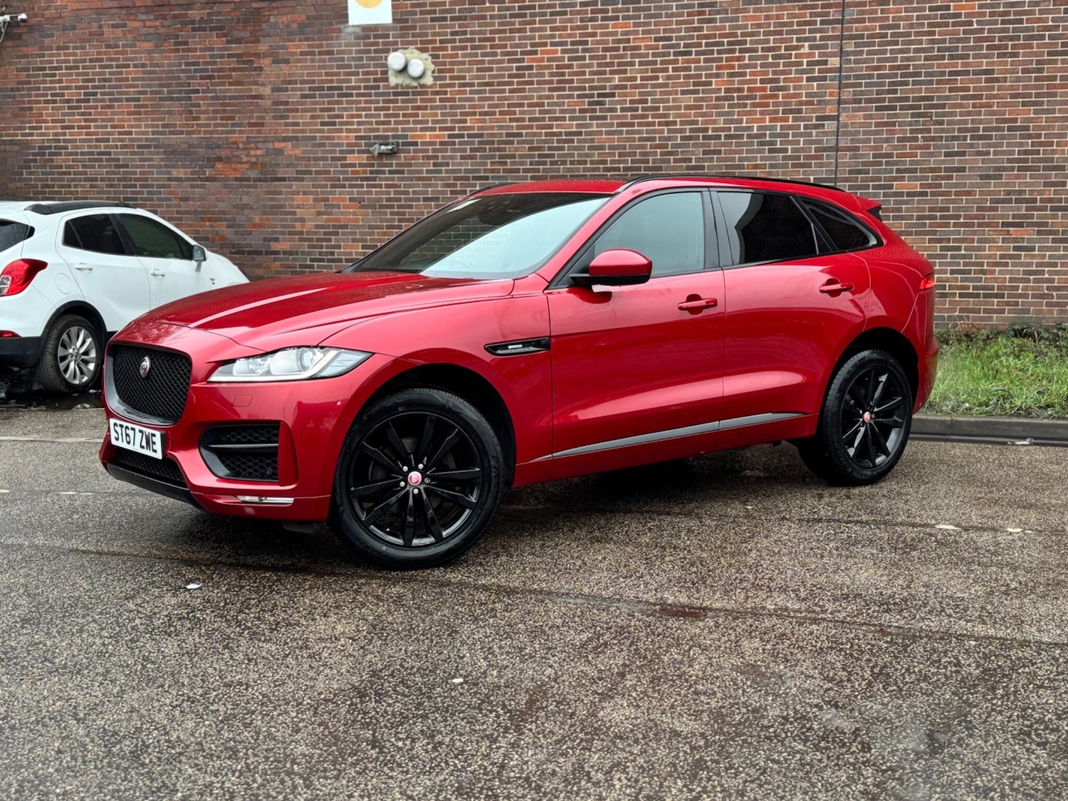 Used Jaguar F-Pace 2017 for sale - 77574466: Photo 16