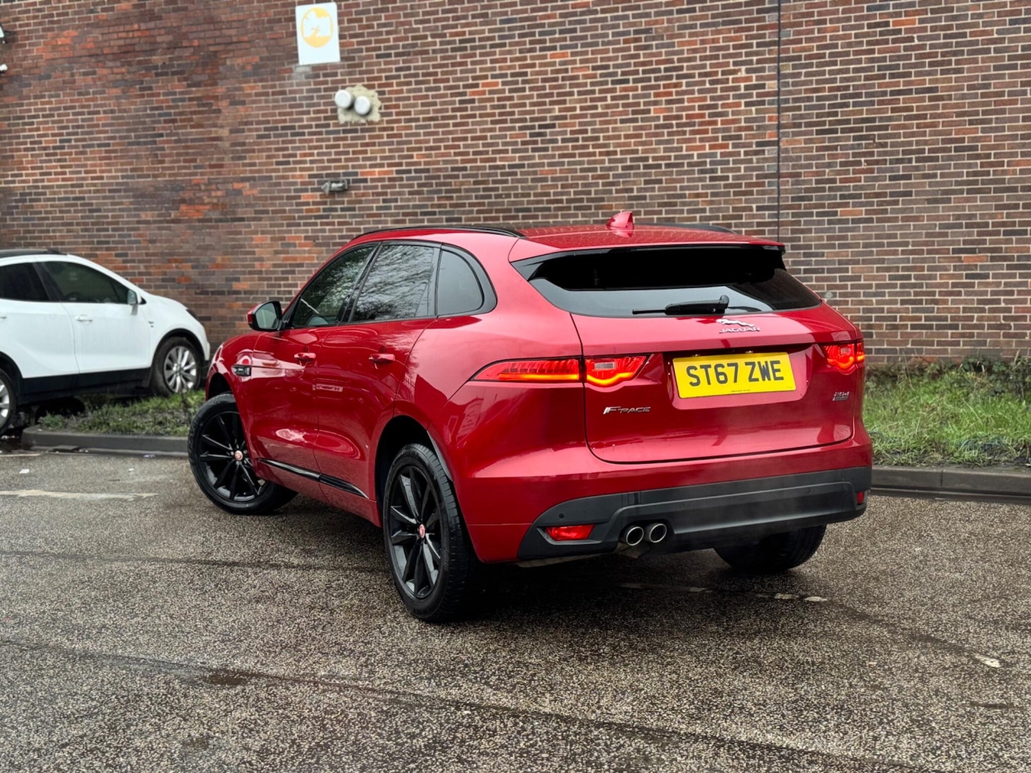 Used Jaguar F-Pace 2017 for sale - 77574466: Photo 18