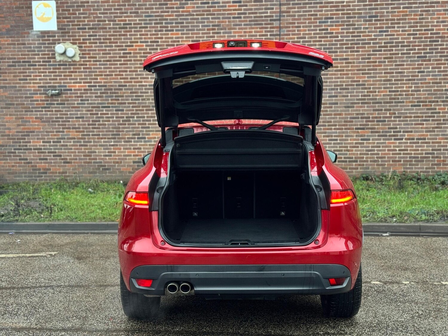 Used Jaguar F-Pace 2017 for sale - 77574466: Photo 22