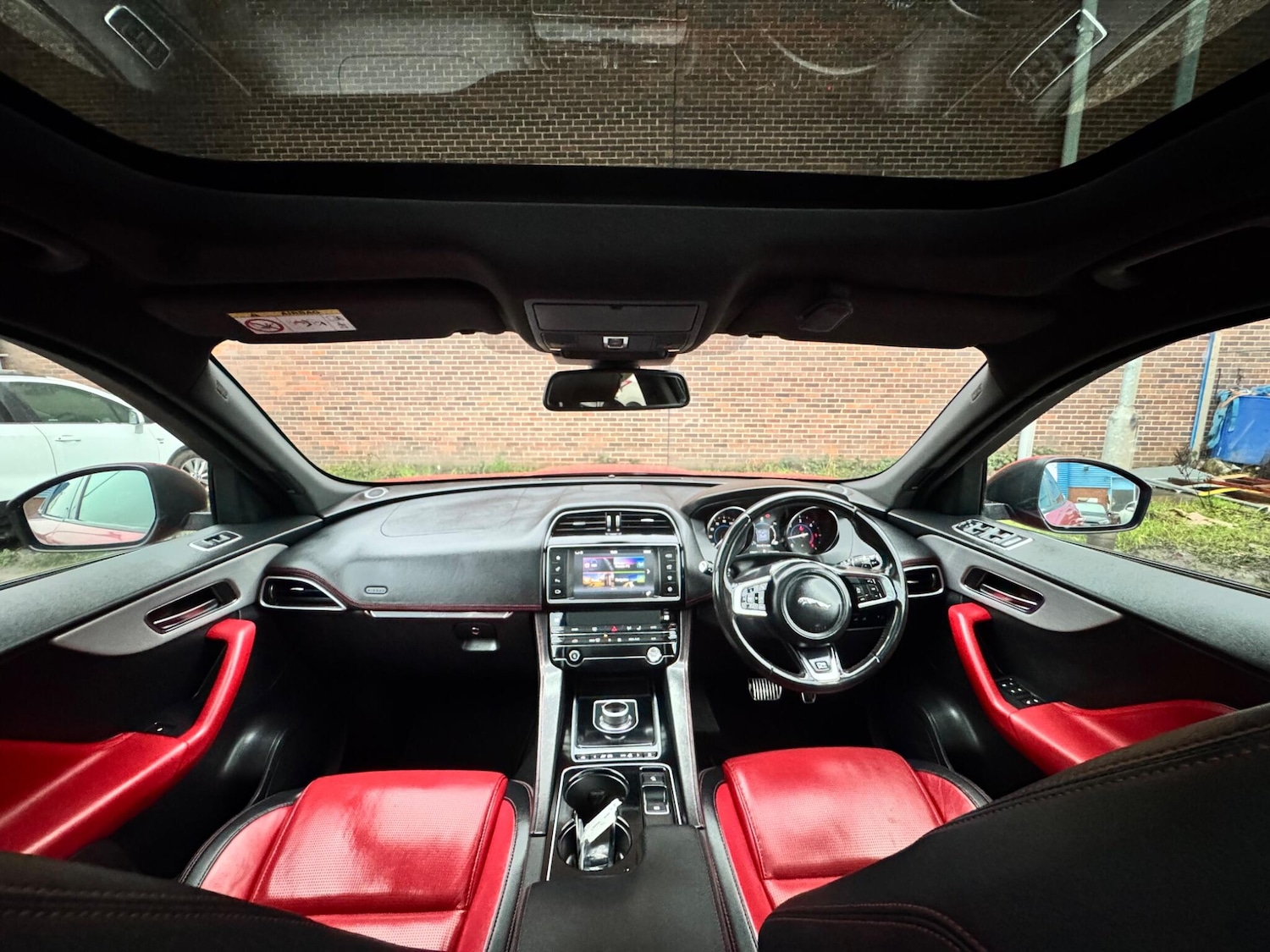 Used Jaguar F-Pace 2017 for sale - 77574466: Photo 3