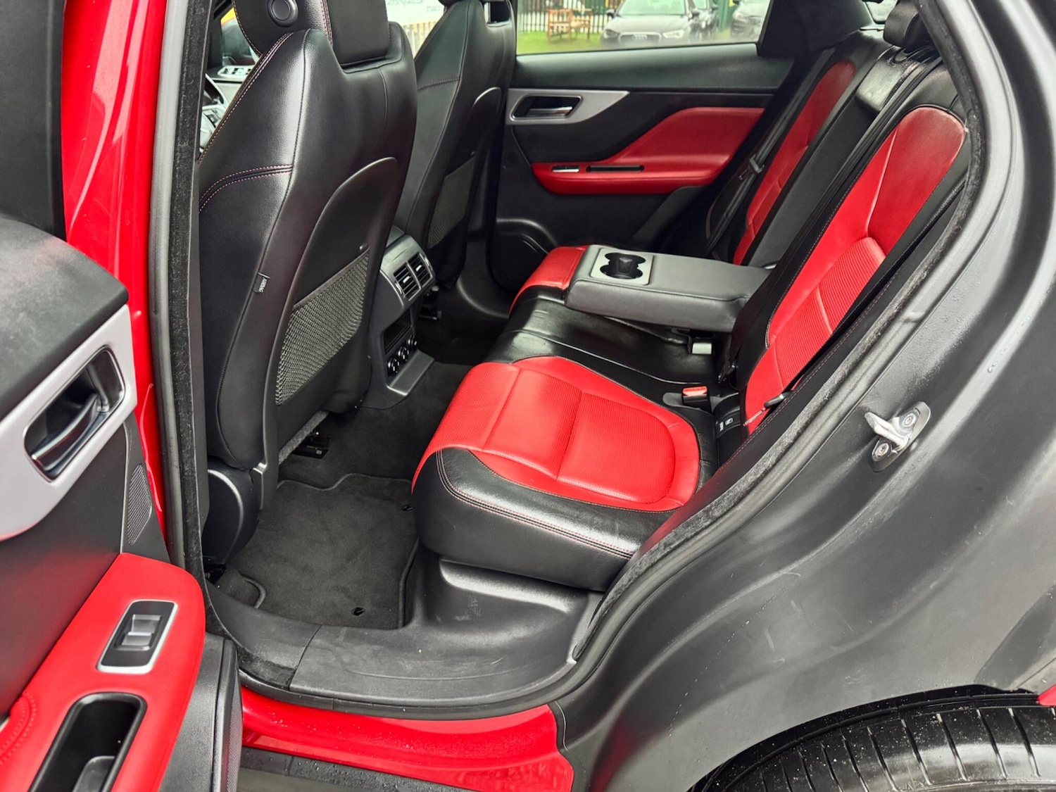 Used Jaguar F-Pace 2017 for sale - 77574466: Photo 31