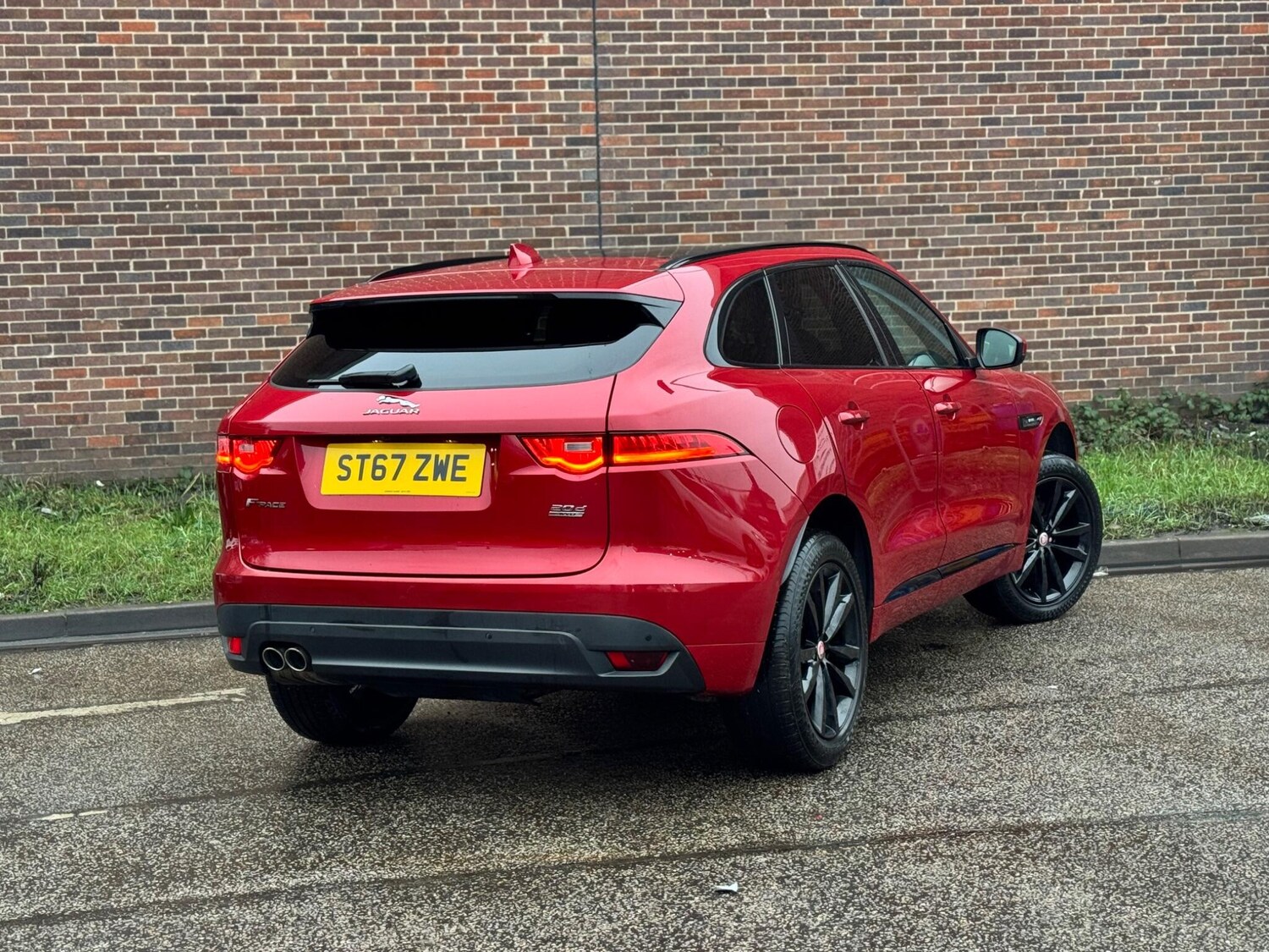 Used Jaguar F-Pace 2017 for sale - 77574466: Photo 6