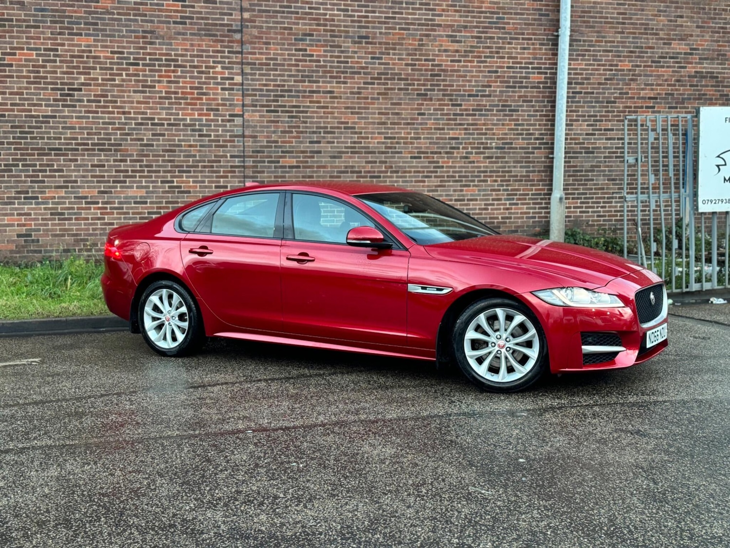 Used Jaguar XF 2017 for sale - 76886551: Photo 12
