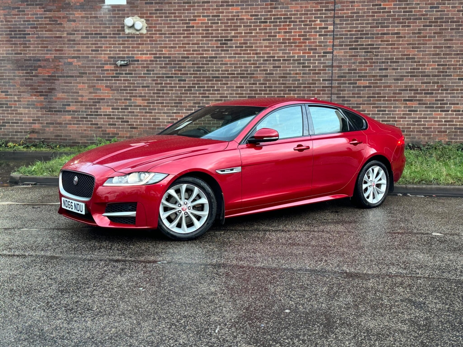 Used Jaguar XF 2017 for sale - 76886551: Photo 15