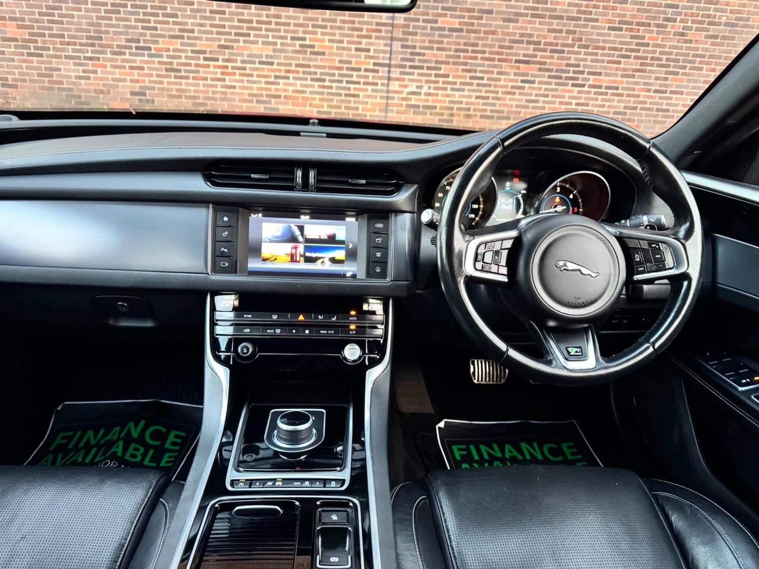 Used Jaguar XF 2017 for sale - 76886551: Photo 23