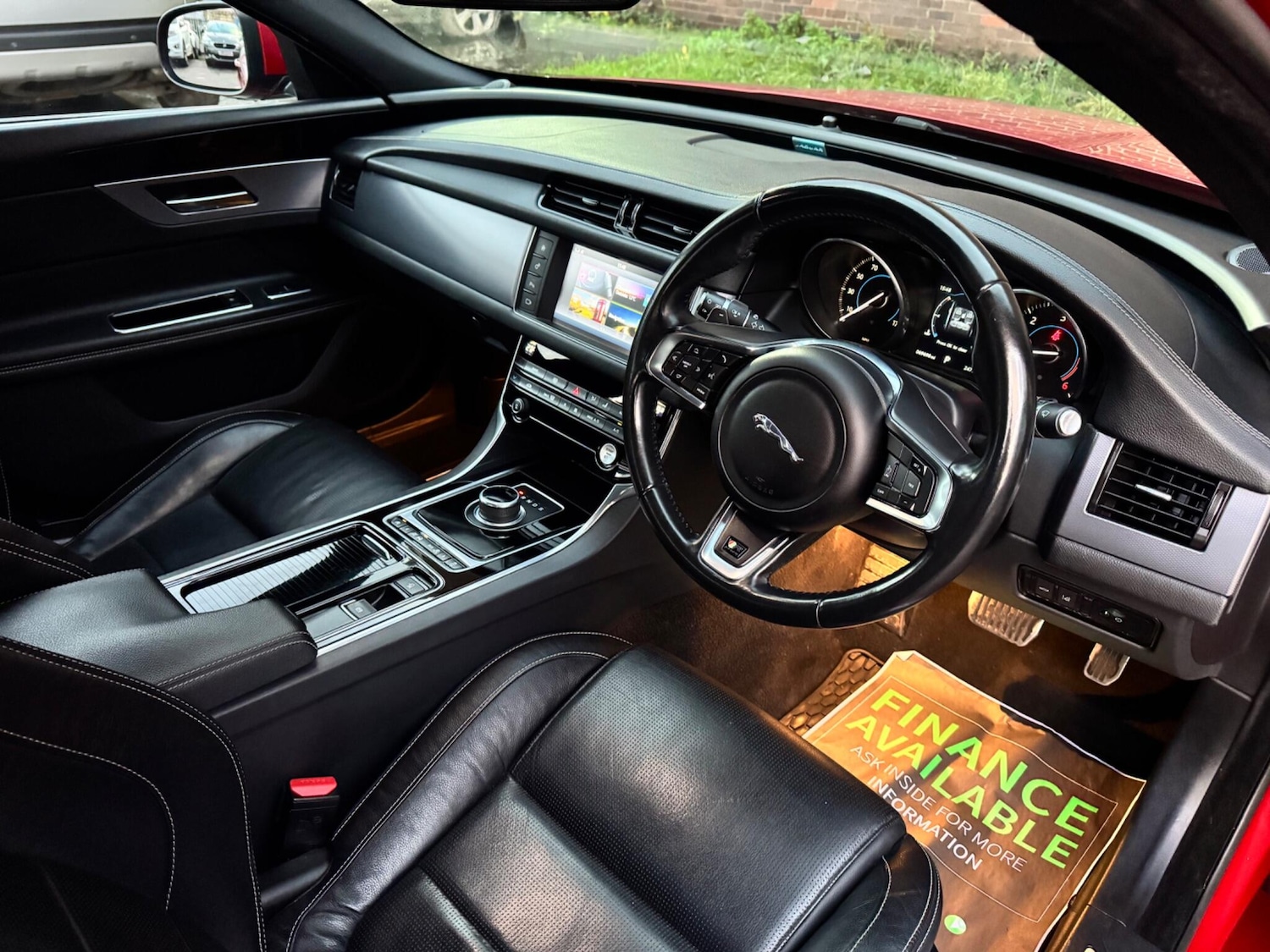 Used Jaguar XF 2017 for sale - 76886551: Photo 24