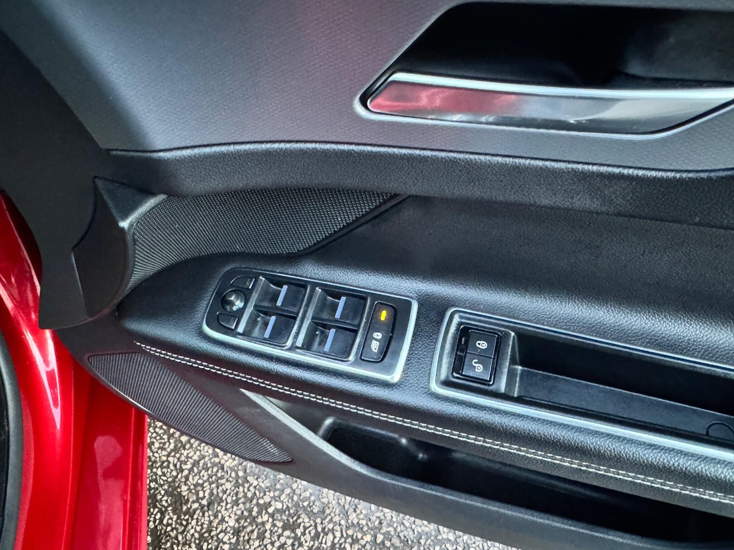 Used Jaguar XF 2017 for sale - 76886551: Photo 35