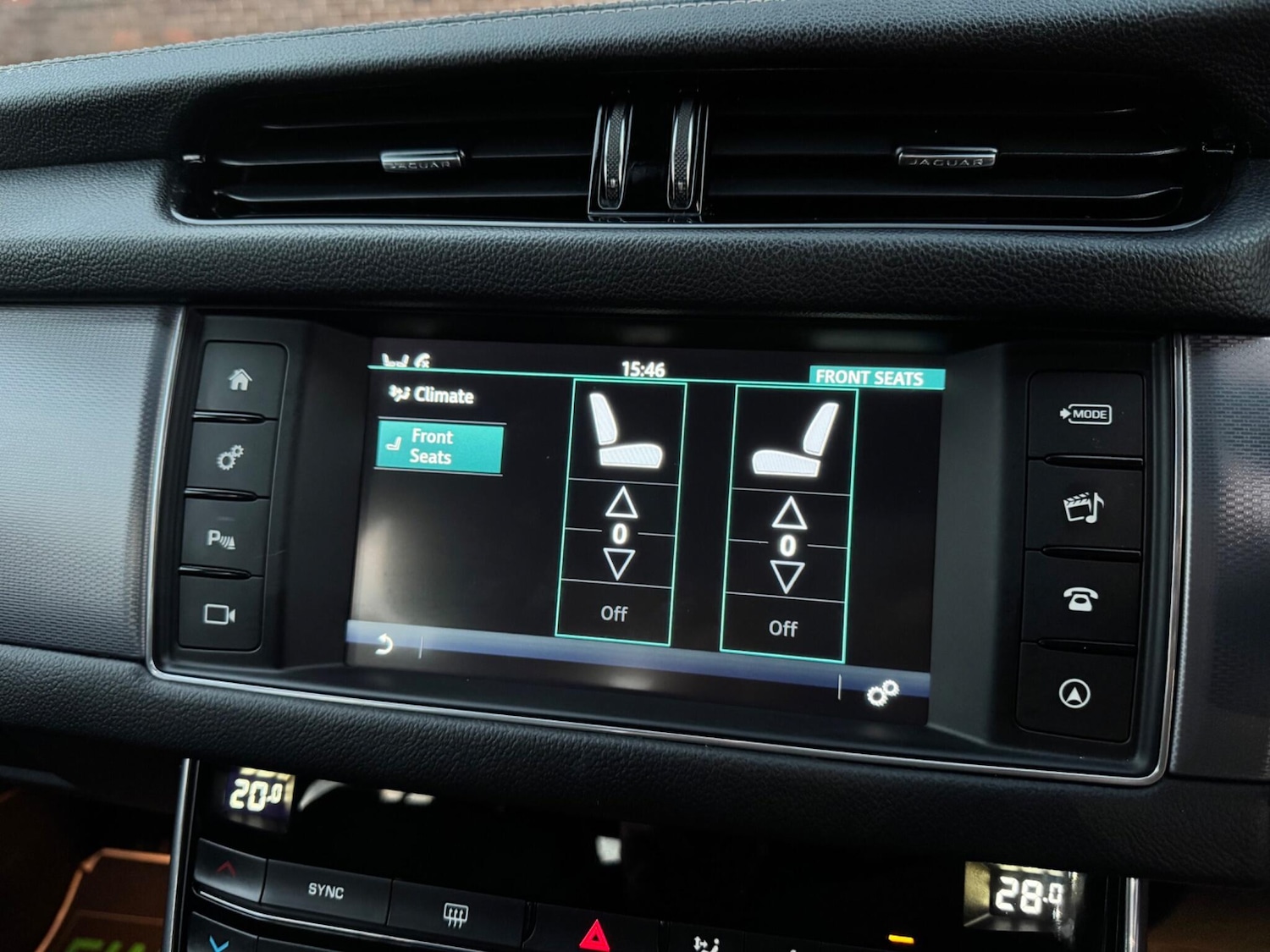 Used Jaguar XF 2017 for sale - 76886551: Photo 43