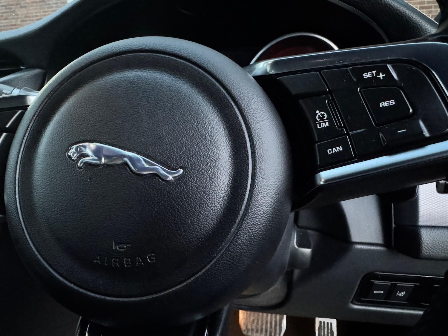 Used Jaguar XF 2017 for sale - 76886551: Photo 47