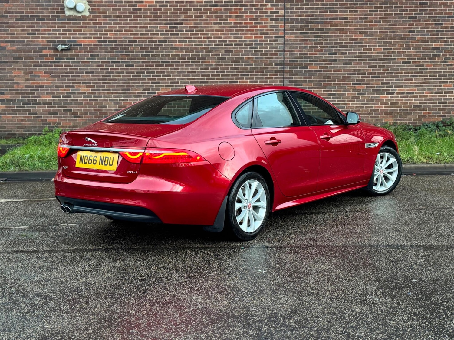 Used Jaguar XF 2017 for sale - 76886551: Photo 6