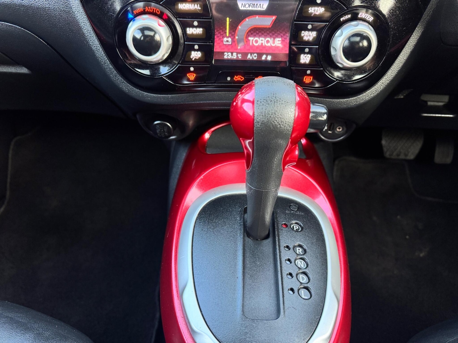 Used Nissan Juke 2014 for sale - 77645756: Photo 24