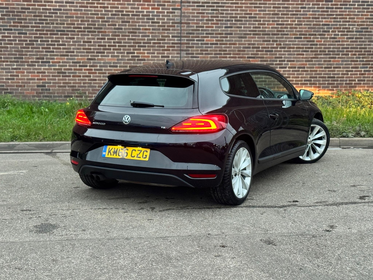 Used Volkswagen Scirocco 2016 for sale - 76295948: Photo 6