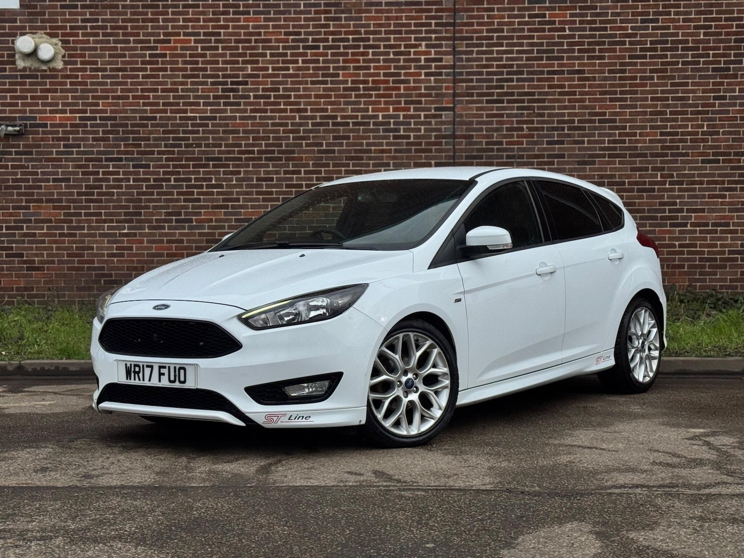 Used Ford Focus 2017 for sale - 77853659: Photo 2