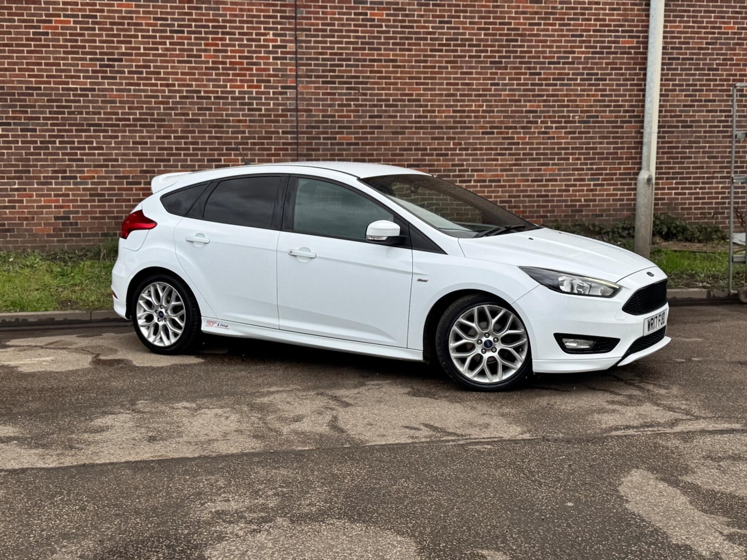 Used Ford Focus 2017 for sale - 77853659: Photo 7