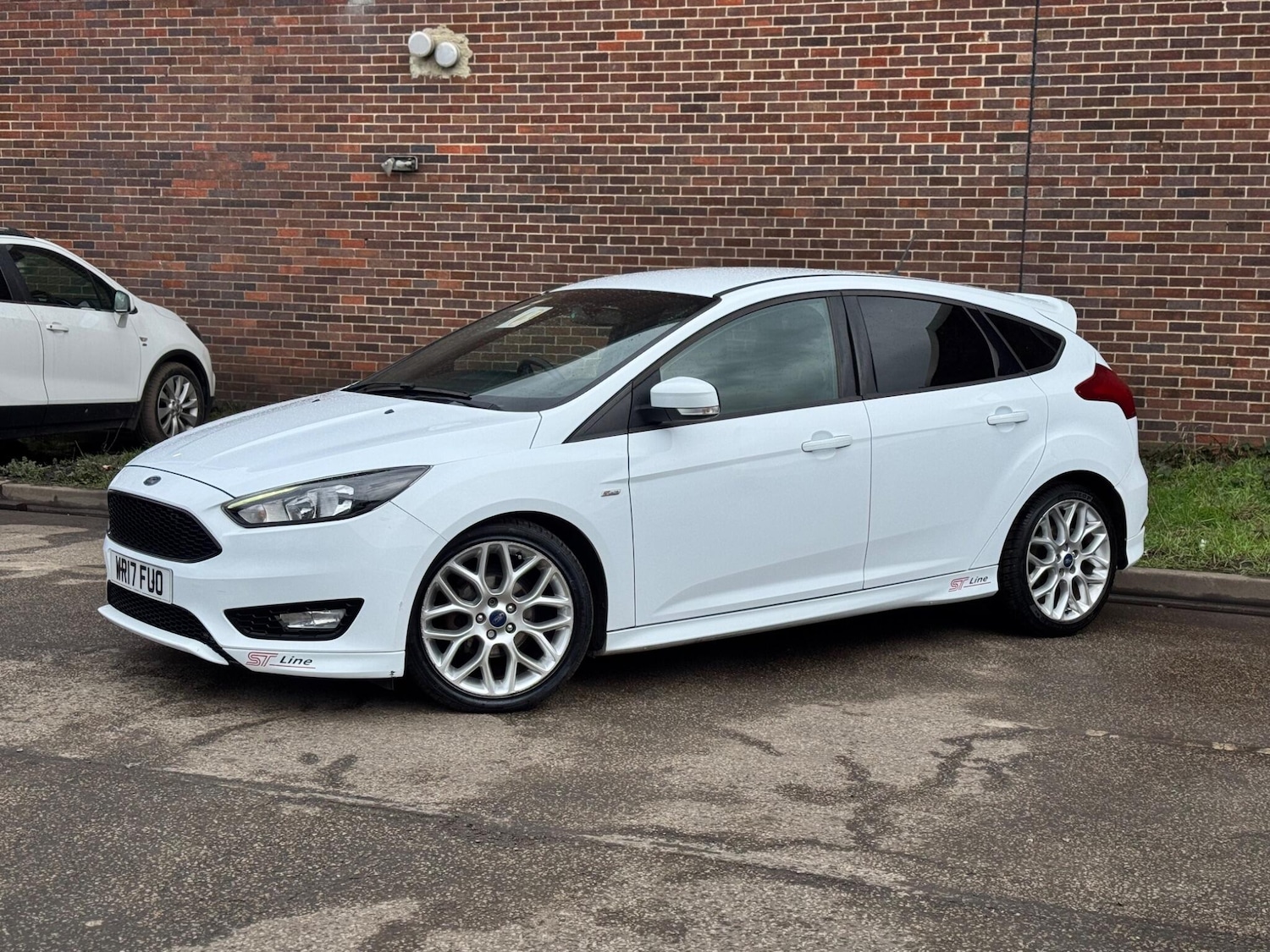 Used Ford Focus 2017 for sale - 77853659: Photo 9