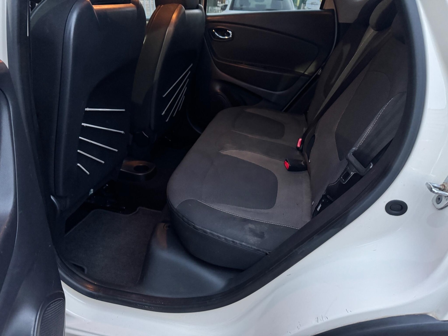 Used Renault Captur 2014 for sale - 76801730: Photo 27