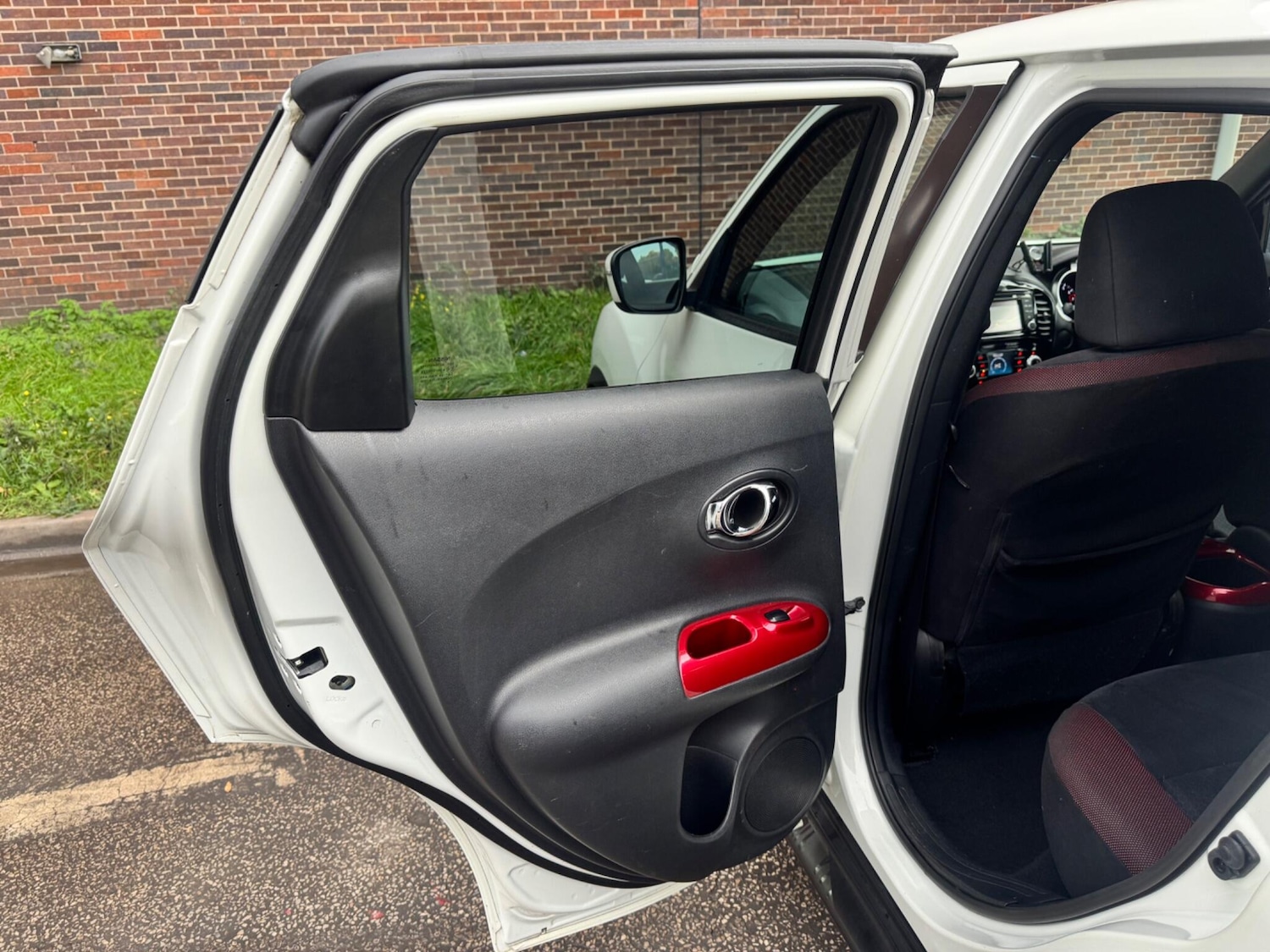 Used Nissan Juke 2014 for sale - 77120563: Photo 34