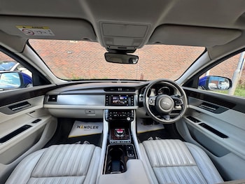 Used Jaguar XF 2016 for sale - 75600643: Photo
