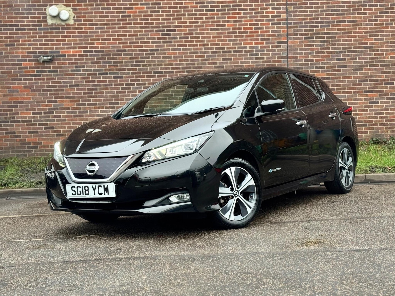 Used Nissan Leaf 2018 for sale - 77358478: Photo 2