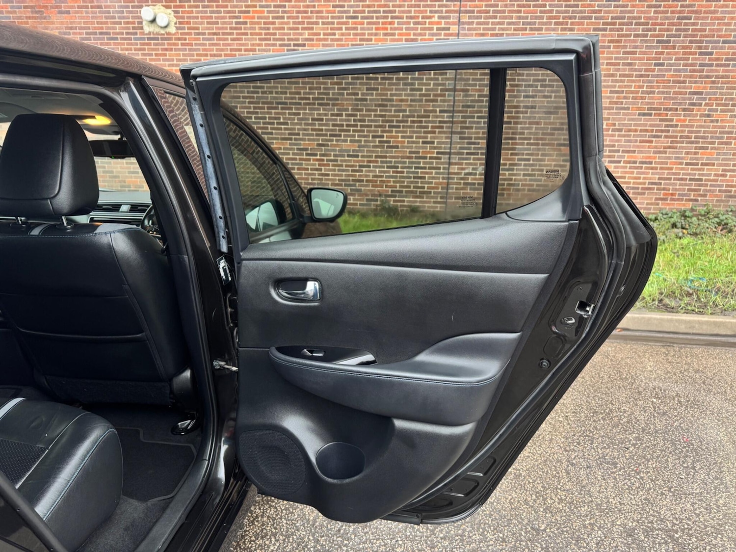 Used Nissan Leaf 2018 for sale - 77358478: Photo 37