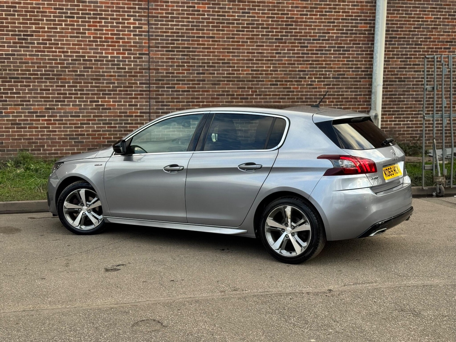 Used Peugeot 308 2020 for sale - 77839372: Photo 11