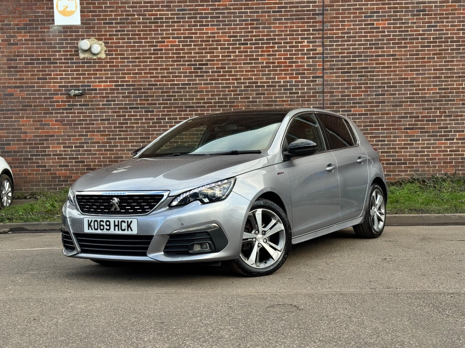 Used Peugeot 308 2020 for sale - 77839372: Photo 2
