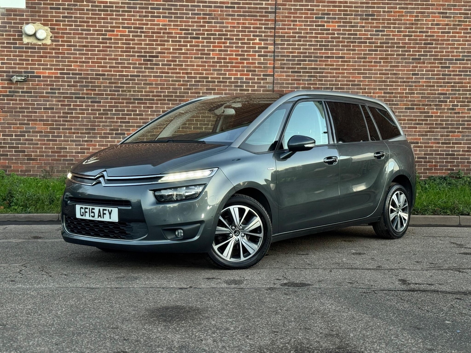 Used Citroen C4 Grand Picasso 2015 for sale - 76521758: Photo 2