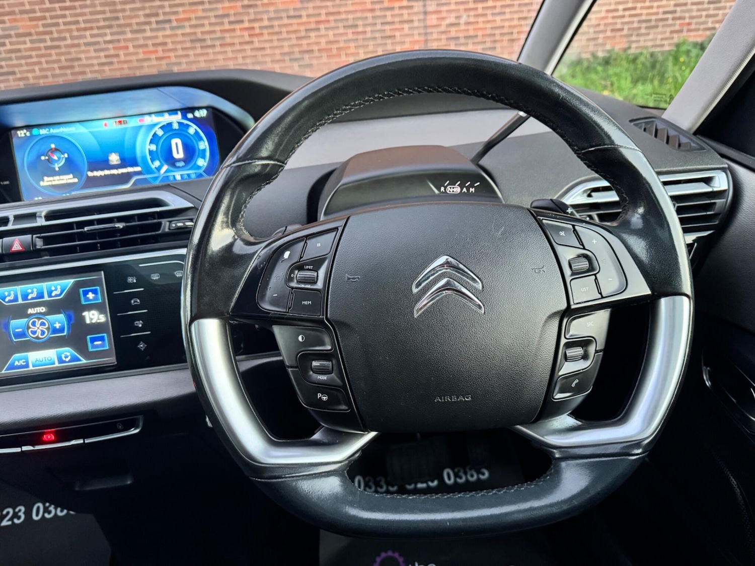 Used Citroen C4 Grand Picasso 2015 for sale - 76521758: Photo 43