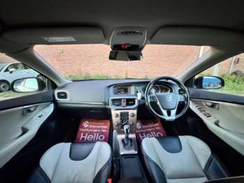 Used Volvo V40 Cross Country 2015 for sale - 75187303: Photo