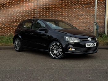 Used Volkswagen Polo 2015 for sale - 79540130: Photo