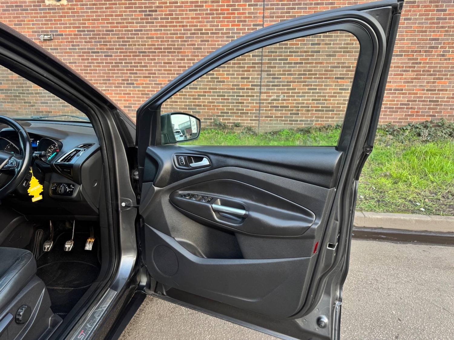 Used Ford Kuga for sale - 77807676: Photo 37