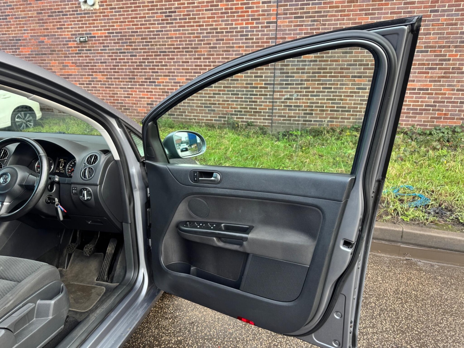 Used Volkswagen Golf Plus 2011 for sale - 77659125: Photo 23