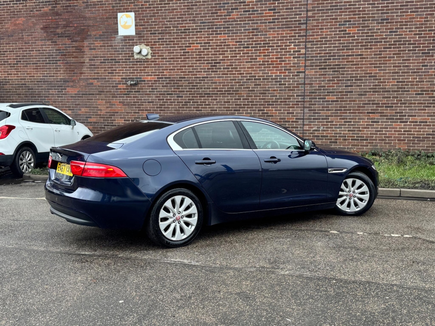 Used Jaguar XE 2017 for sale - 77304883: Photo 16