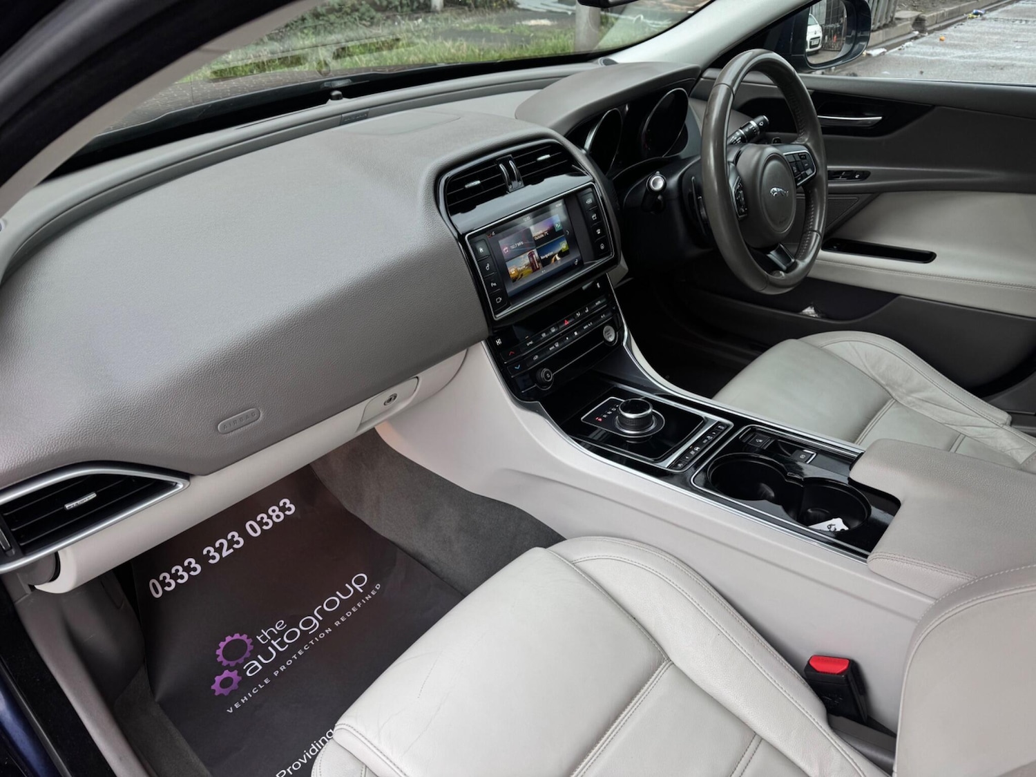 Used Jaguar XE 2017 for sale - 77304883: Photo 23