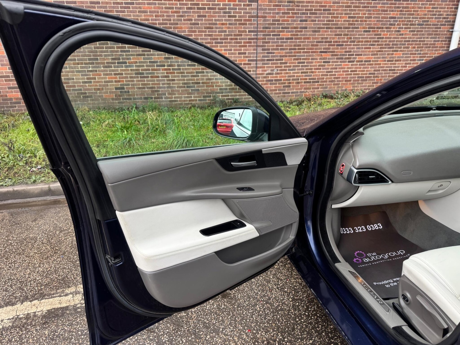 Used Jaguar XE 2017 for sale - 77304883: Photo 30