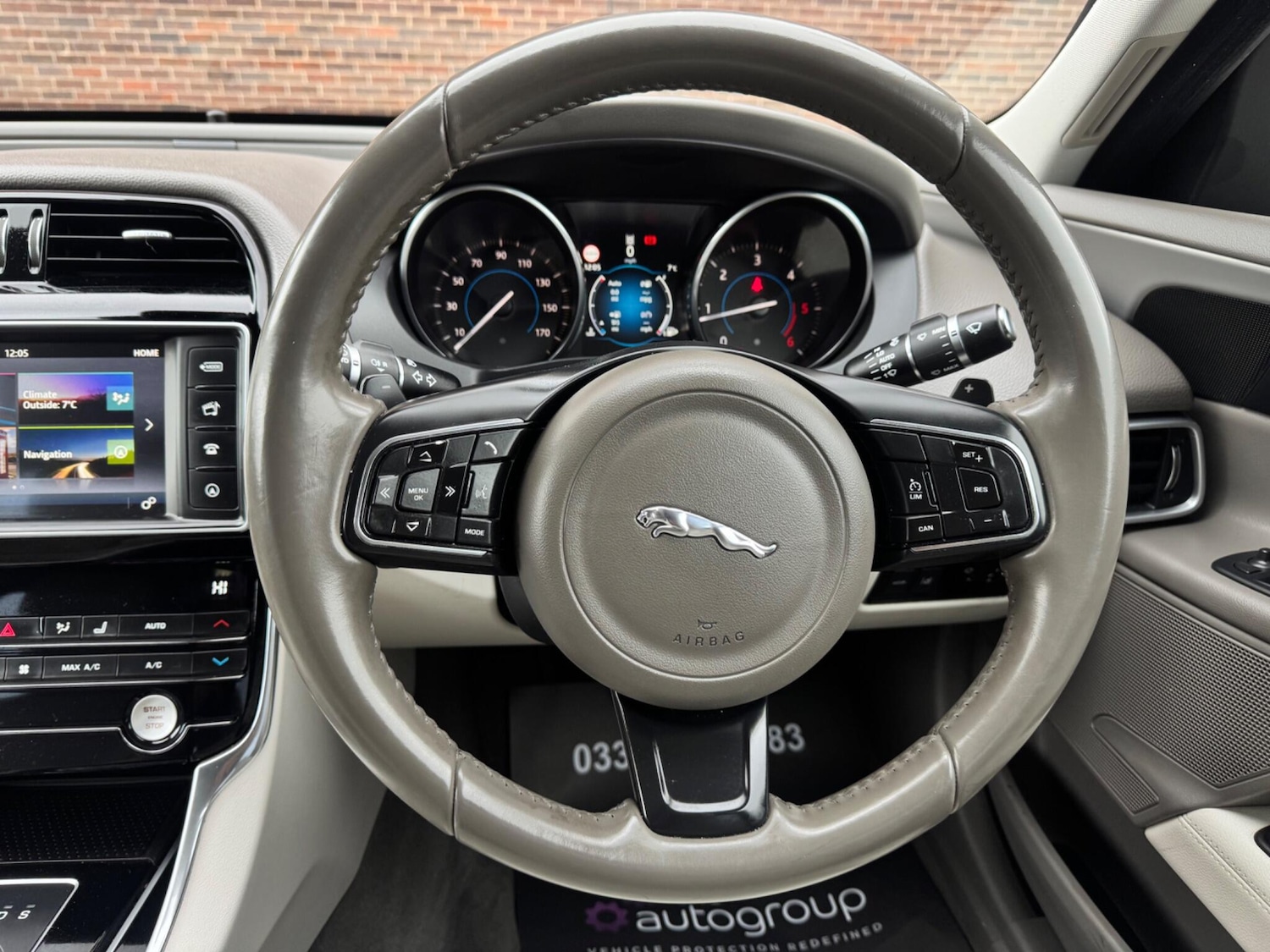 Used Jaguar XE 2017 for sale - 77304883: Photo 38