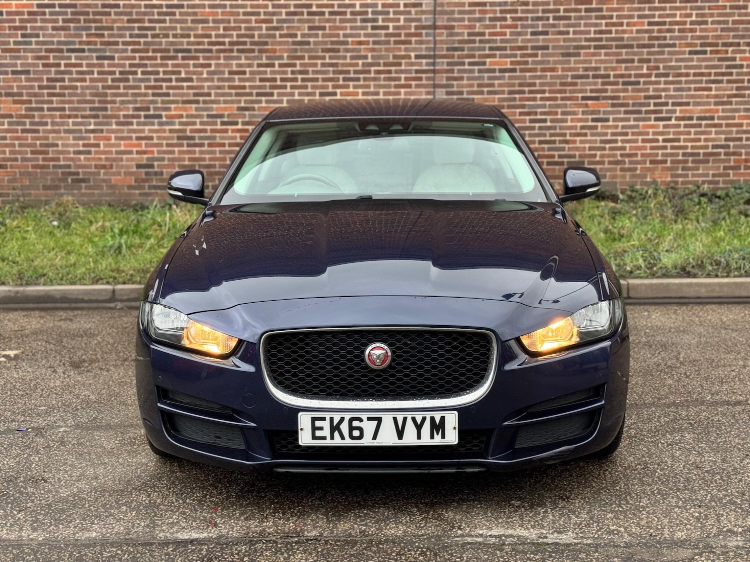 Used Jaguar XE 2017 for sale - 77304883: Photo 8