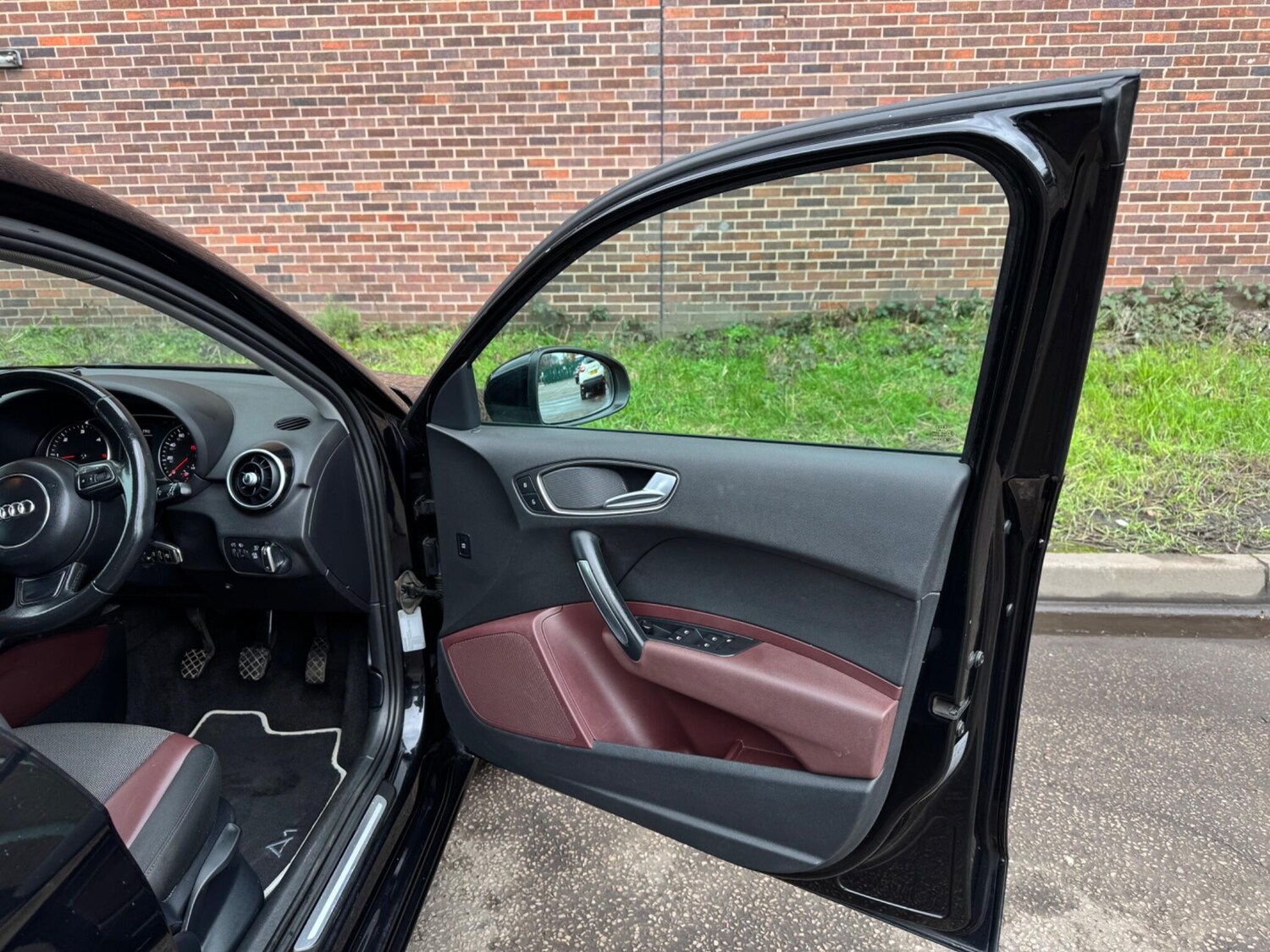 Used Audi A1 for sale - 77683940: Photo 35