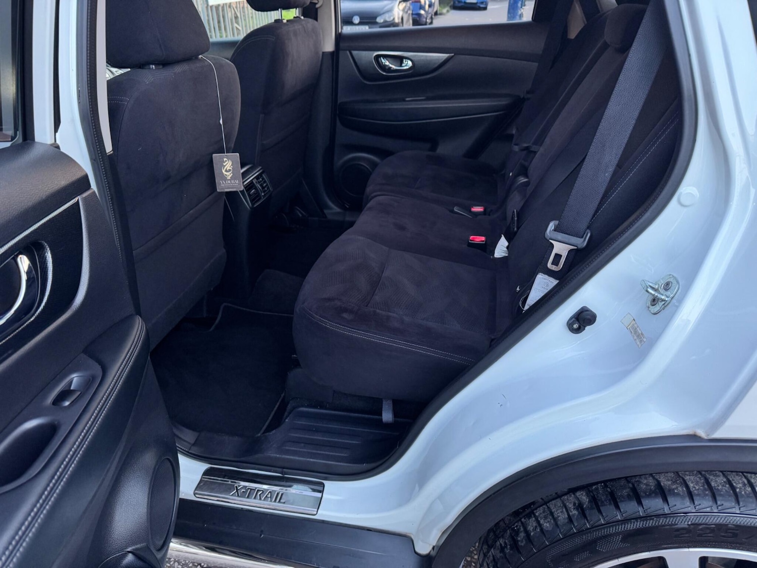 Used Nissan X-Trail for sale - 76780568: Photo 37