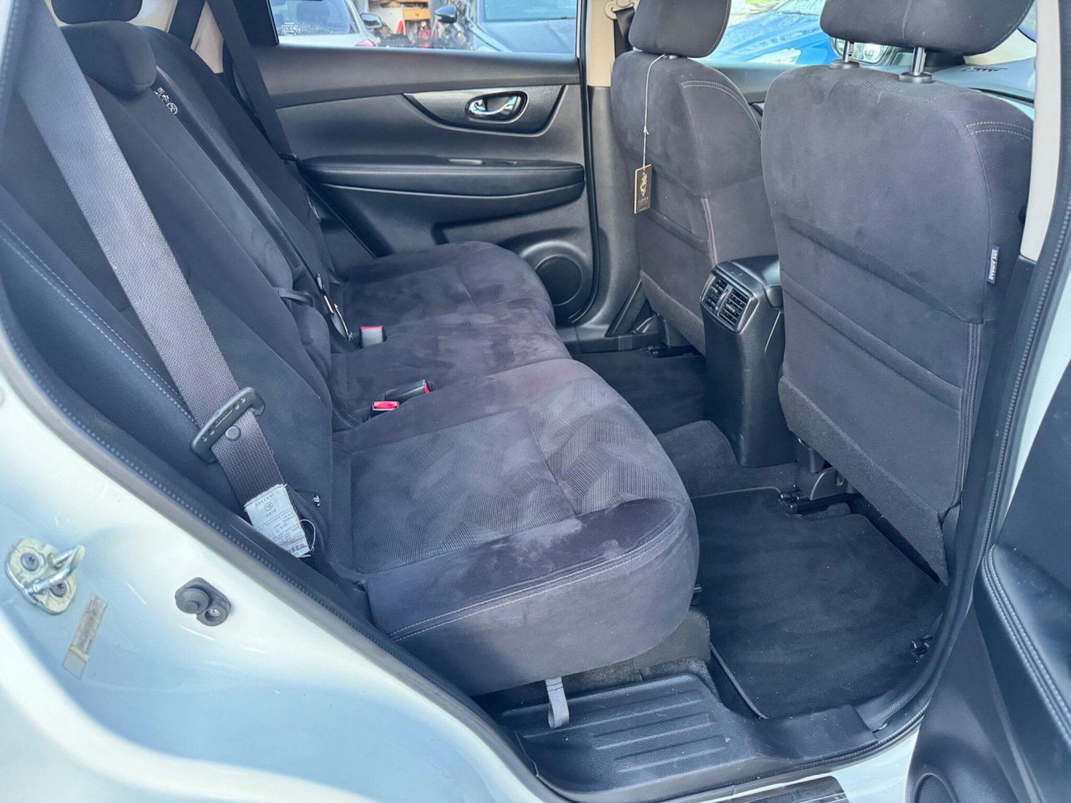 Used Nissan X-Trail for sale - 76780568: Photo 40