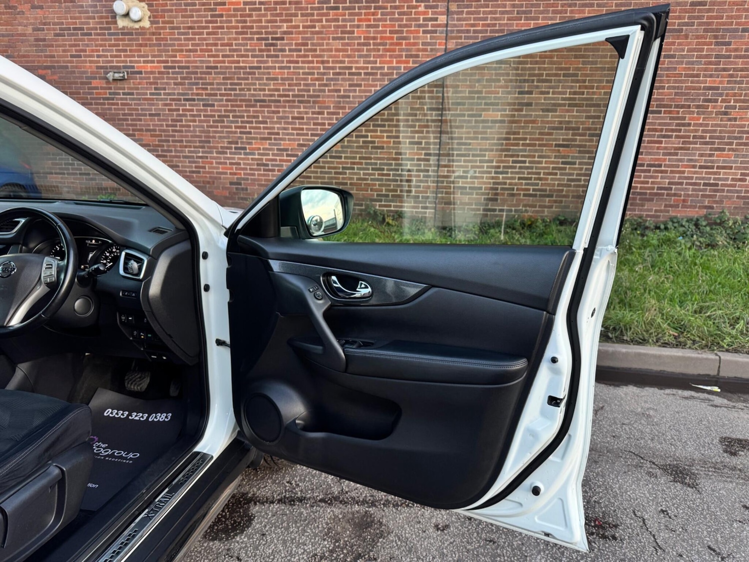 Used Nissan X-Trail for sale - 76780568: Photo 48