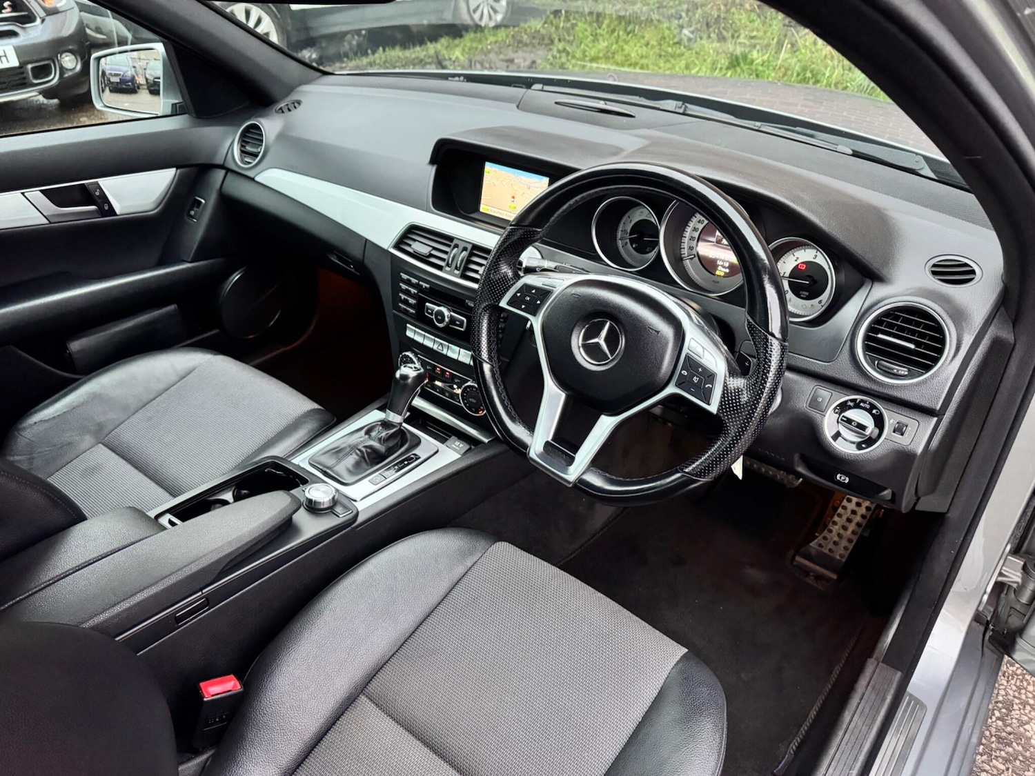 Used Mercedes-Benz C Class 2013 for sale - 77523594: Photo 25