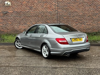 Used Mercedes-Benz C Class 2013 for sale - 77523594: Photo